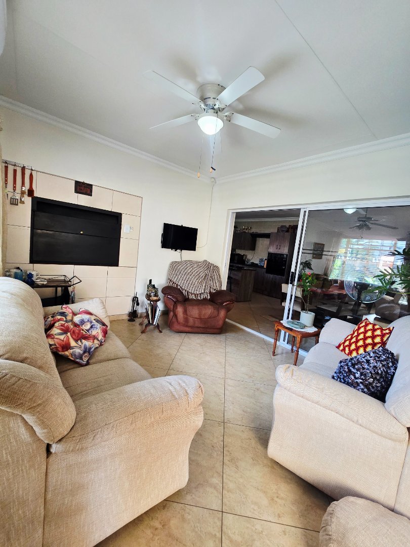 3 Bedroom Property for Sale in Flimieda North West